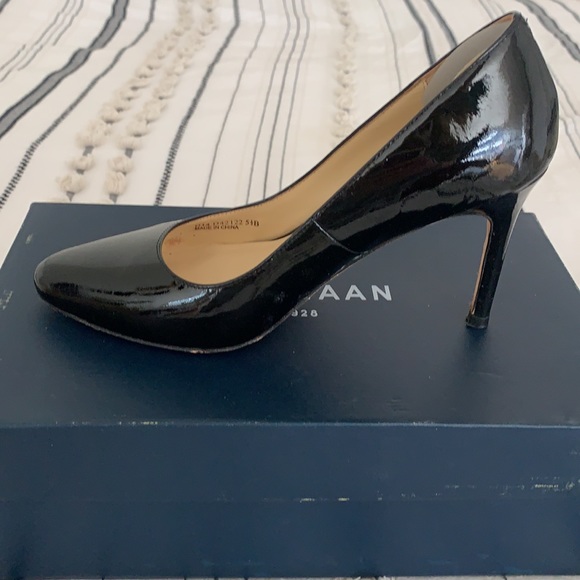 Cole Haan patent leather, size 5.5 heel - Picture 3 of 4